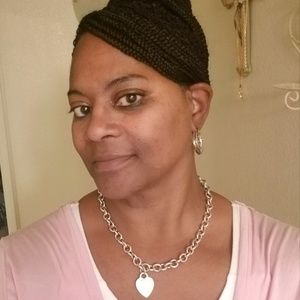 Meet your Posher, Keisha